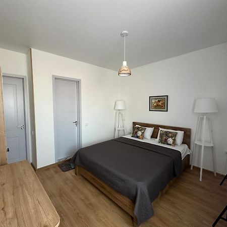 Hotel Home Тбилиси Екстериор снимка