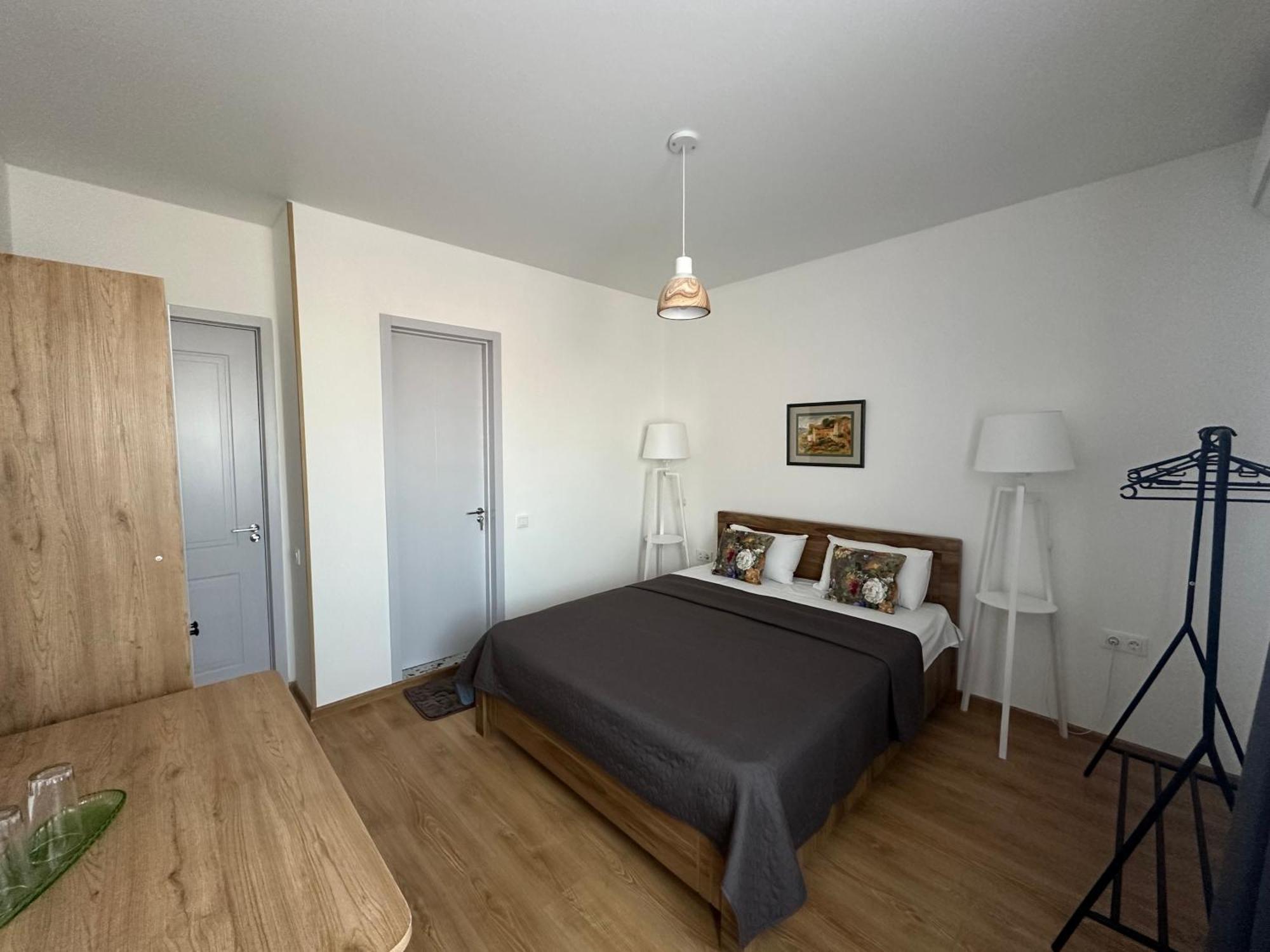 Hotel Home Тбилиси Екстериор снимка