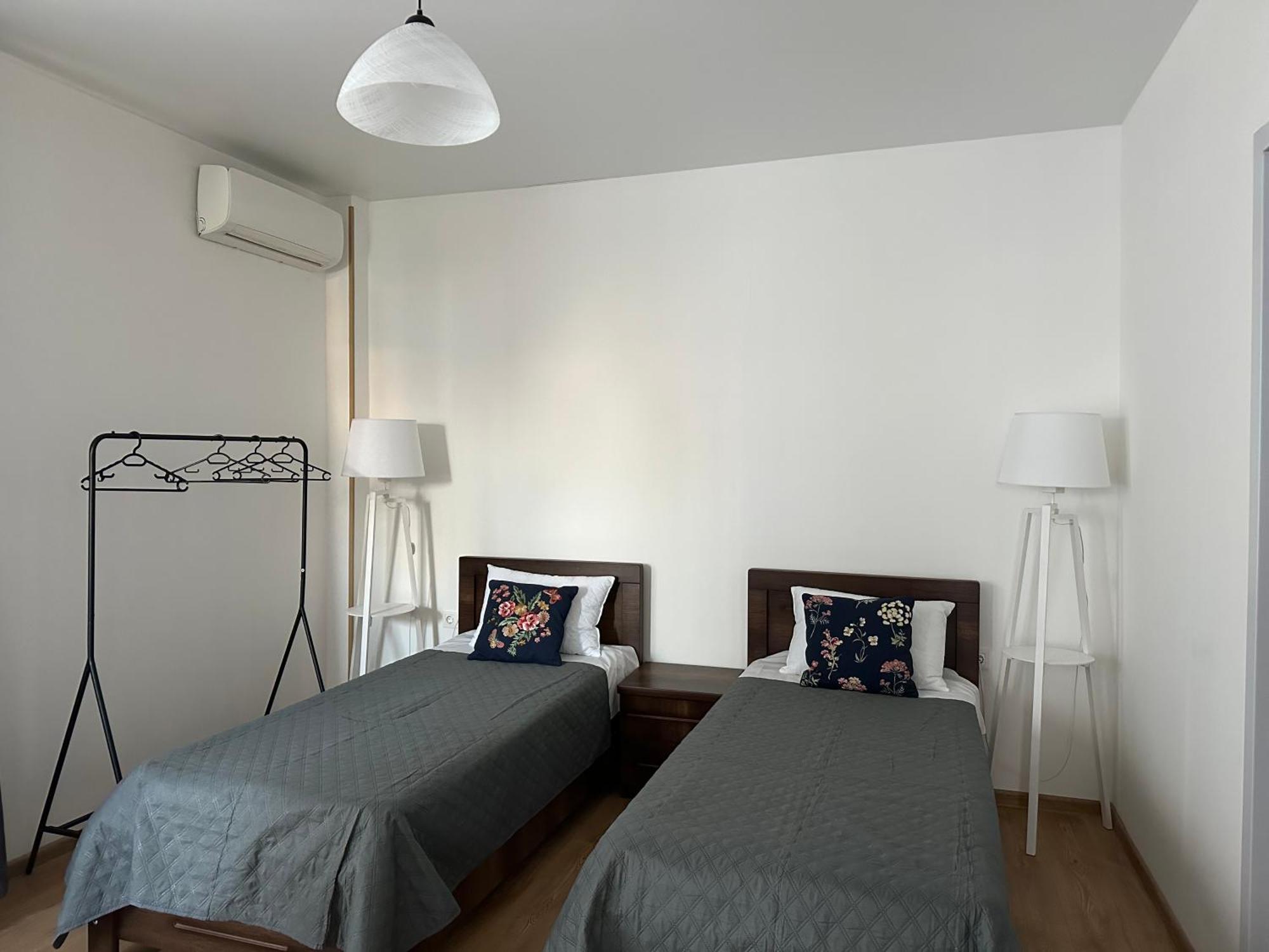 Hotel Home Тбилиси Екстериор снимка