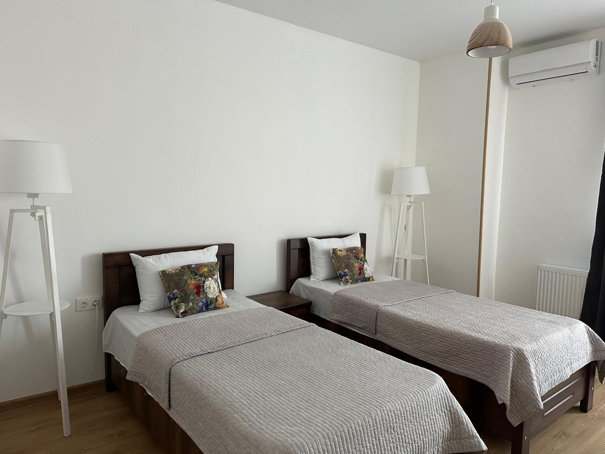 Hotel Home Тбилиси Екстериор снимка