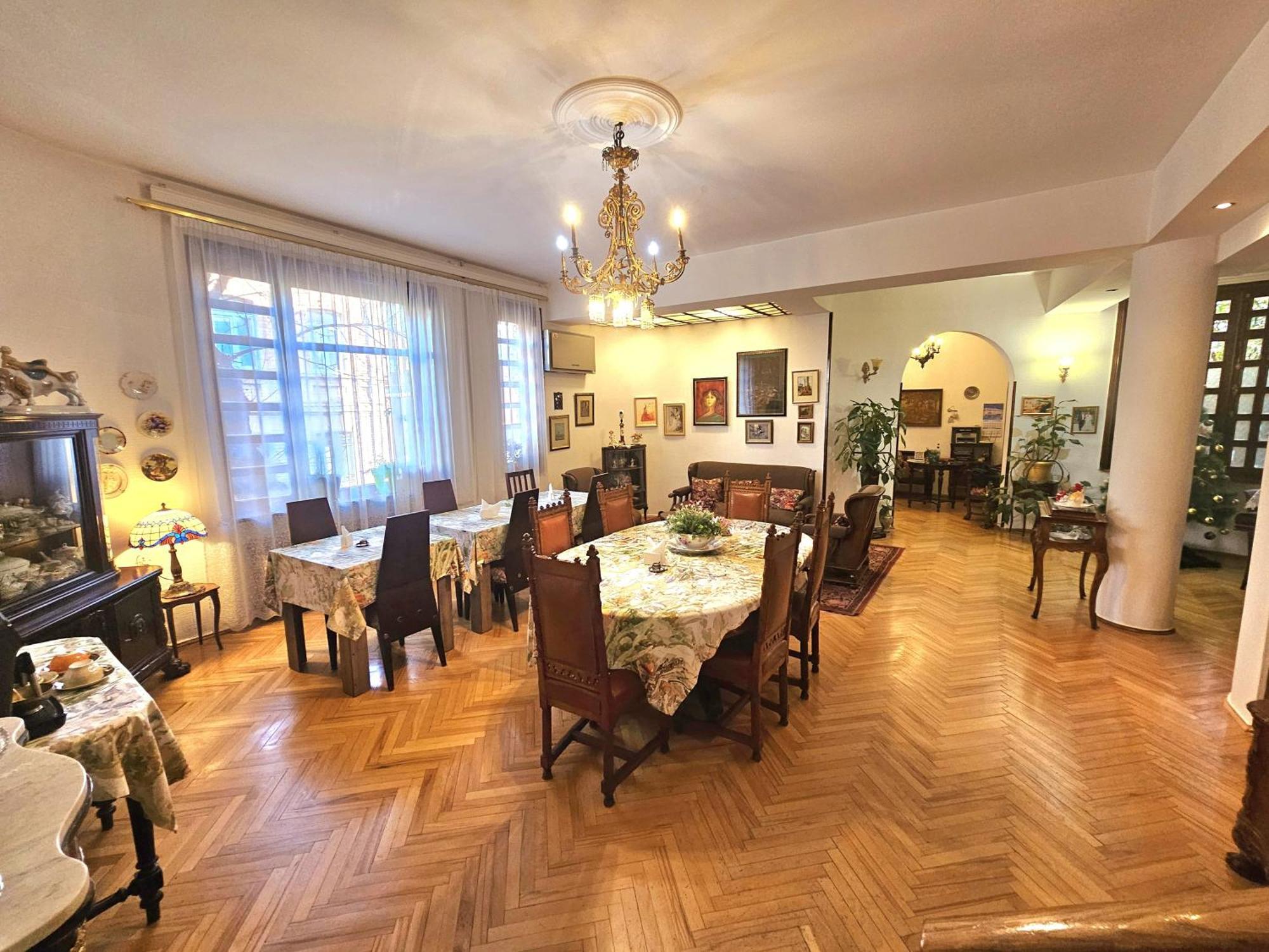 Hotel Home Тбилиси Екстериор снимка