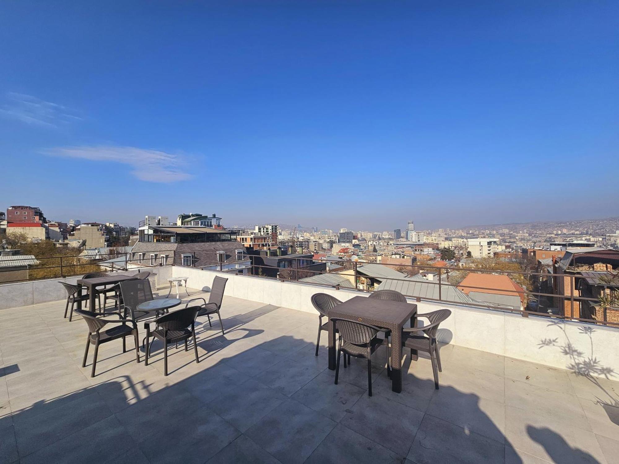Hotel Home Тбилиси Екстериор снимка